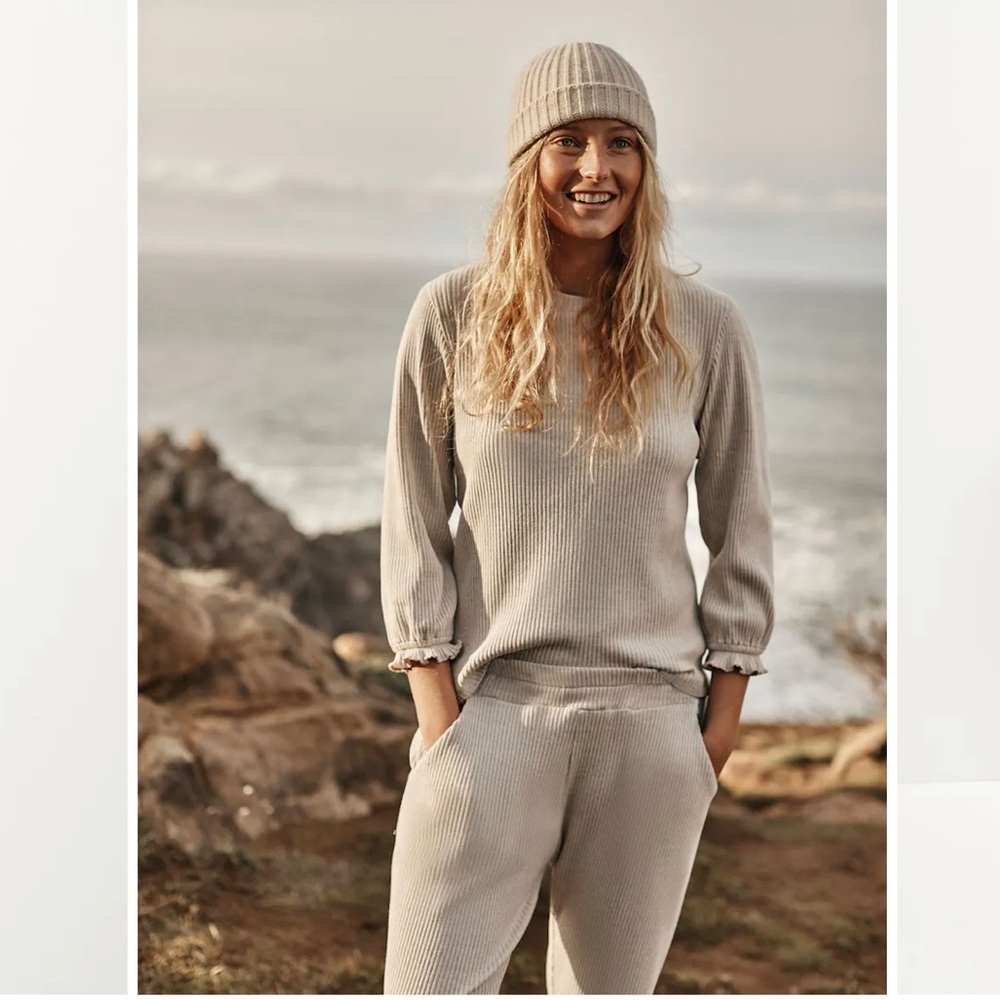 Amour Vert Gisele Linen Rib Sweatshirt